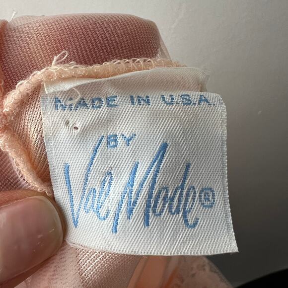 VINTAGE Val Mode Pink Sleep Dress Floral Sheer Lace Deep V-Neck Sz Small NEW - Picture 8 of 11